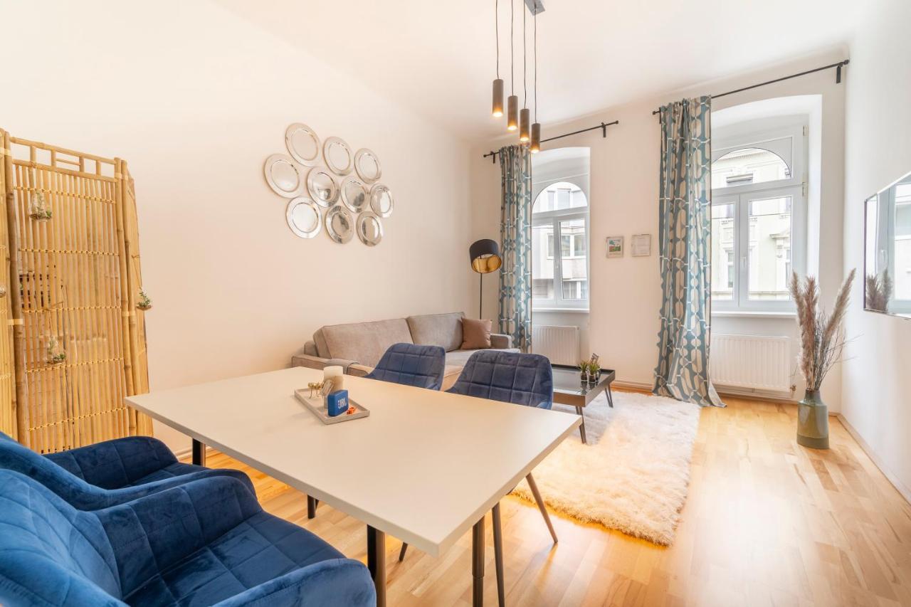 Josef'S Home I Classic Apartment I Uno-City, Vic Wina Bagian luar foto