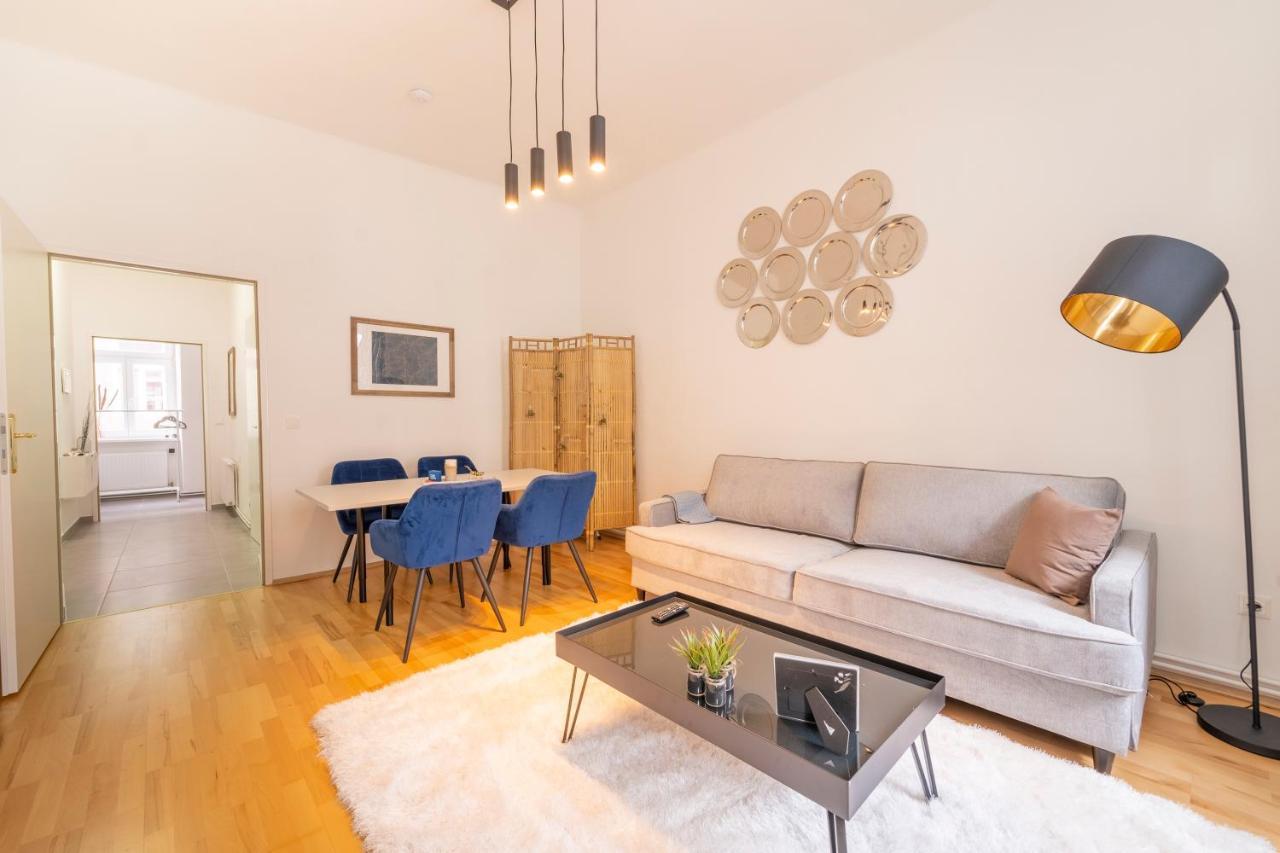 Josef'S Home I Classic Apartment I Uno-City, Vic Wina Bagian luar foto